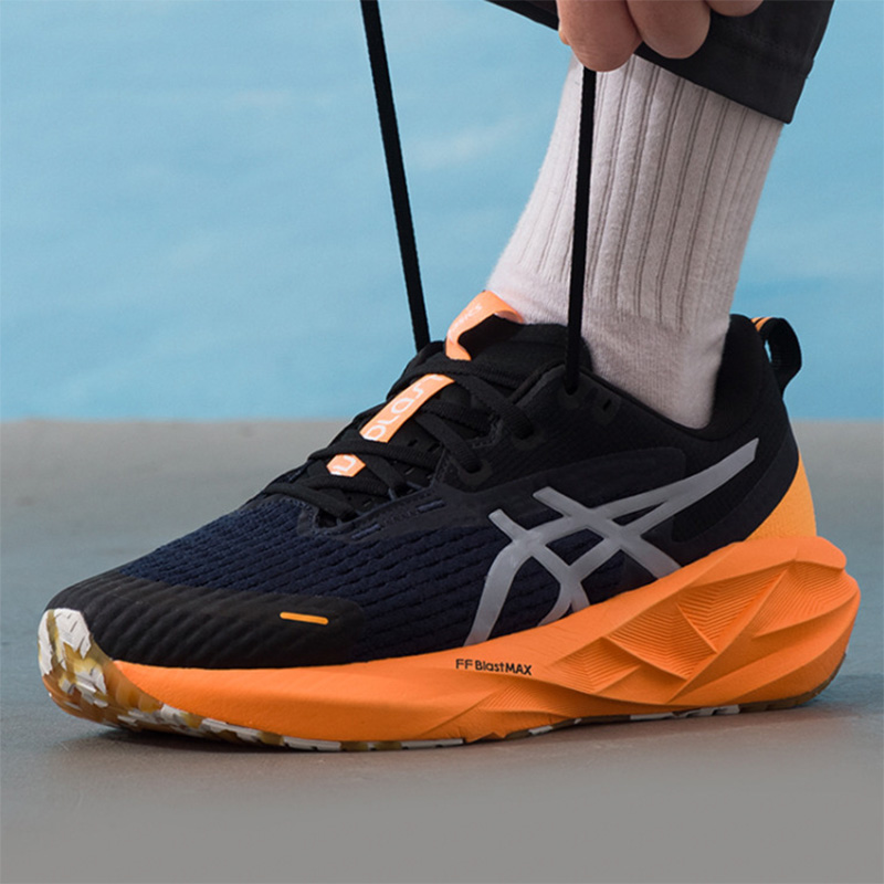 Asics NOVABLAST 5 LITE-SHOW 10 - Running Gear Asics incelemesi ve fiyatı