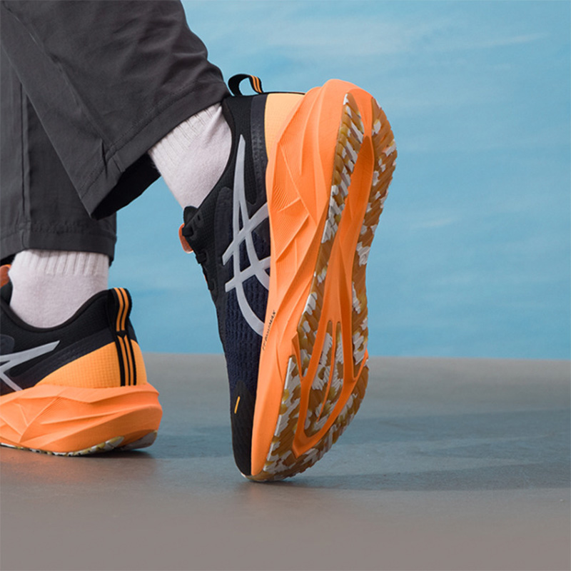 Asics NOVABLAST 5 LITE-SHOW 10 - Running Gear Asics incelemesi ve fiyatı